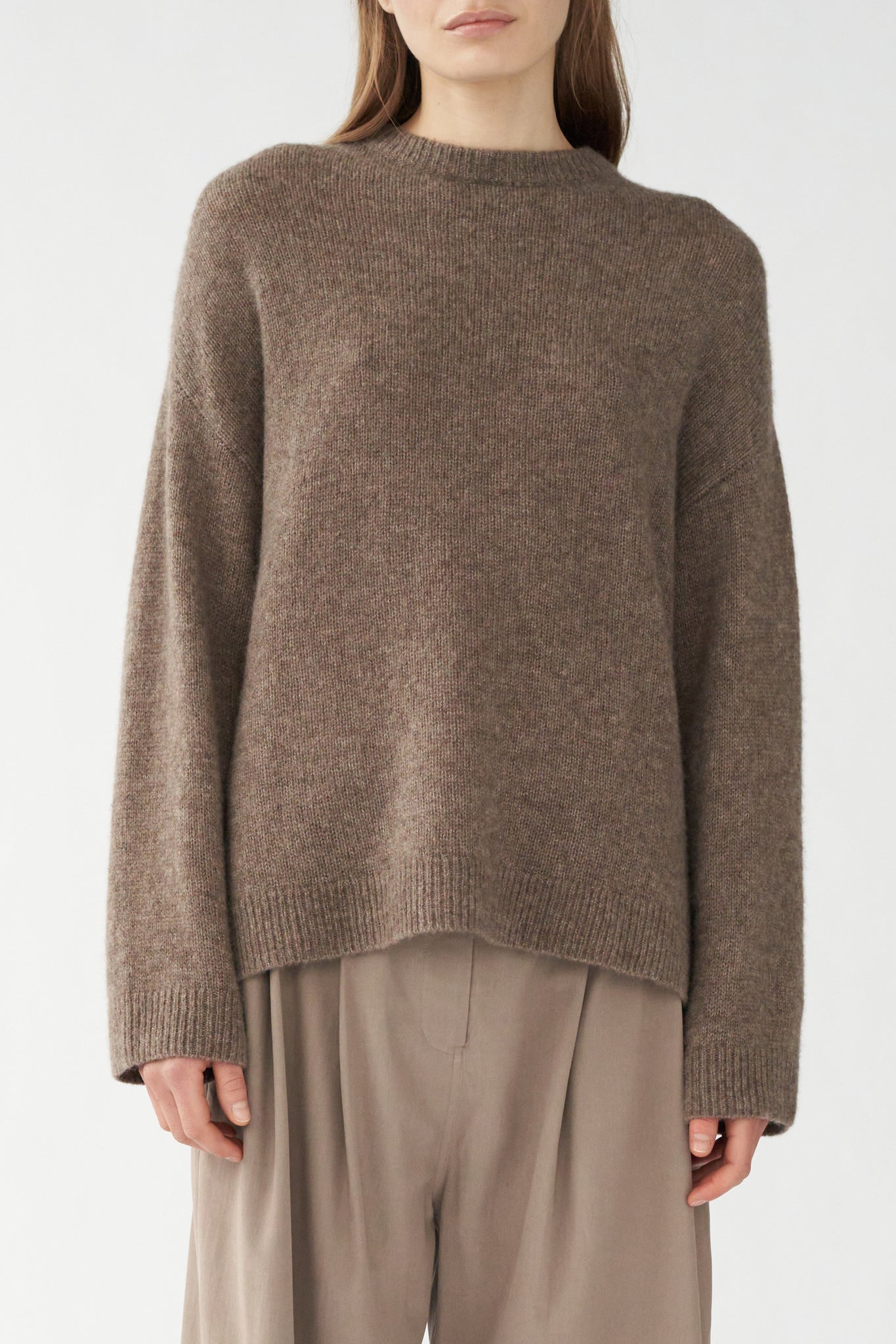BEZ CREW KNIT - HAZELNUT - SILK/CASHMERE