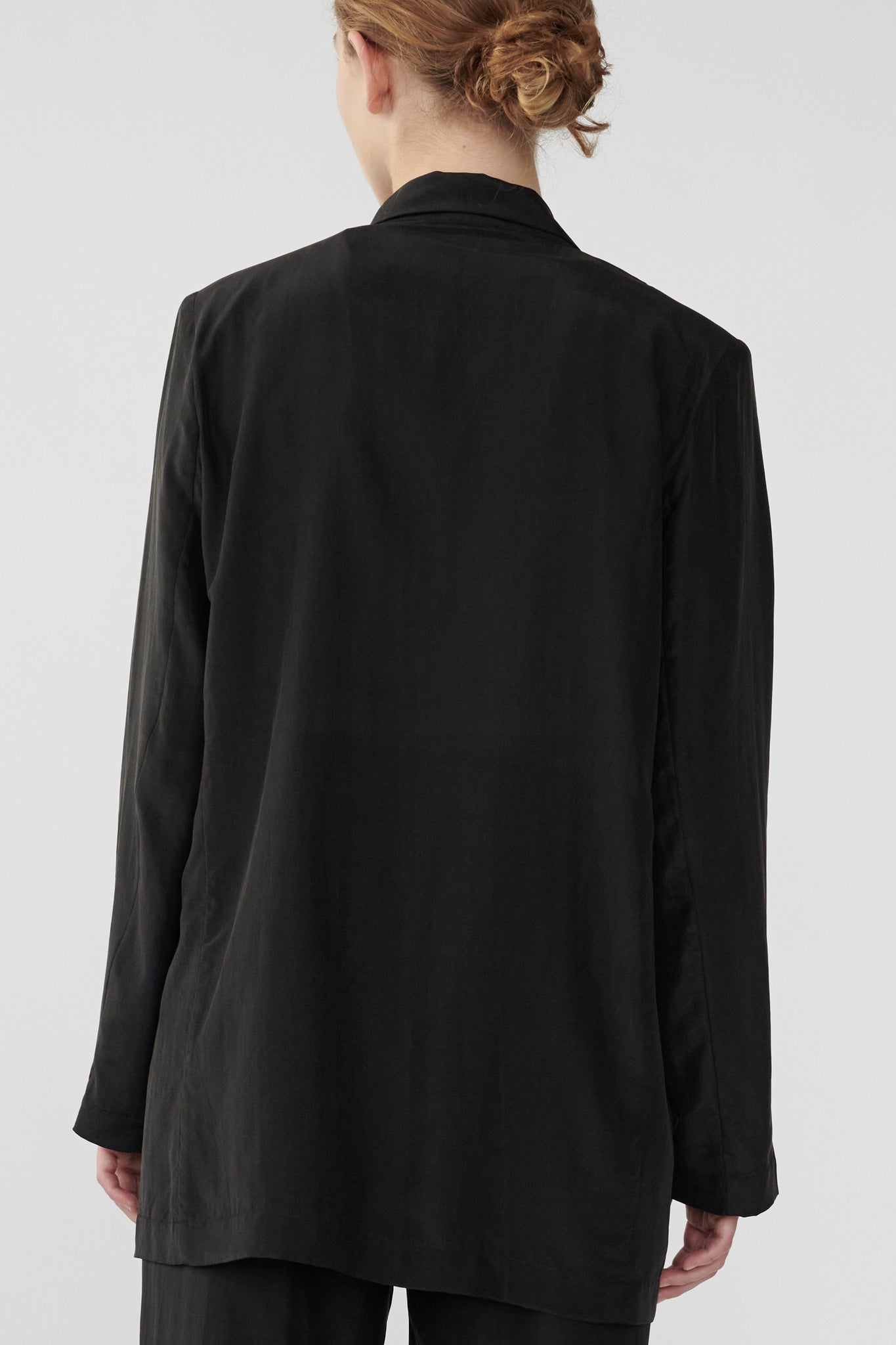 OTIS CLOSED BACK BLAZER - BLACK