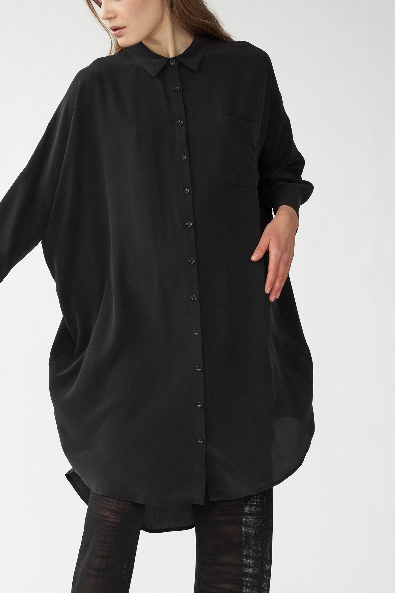 OVERSIZE SHIRT DRESS - BLACK - SAND WASHED CREPE DE CHINE